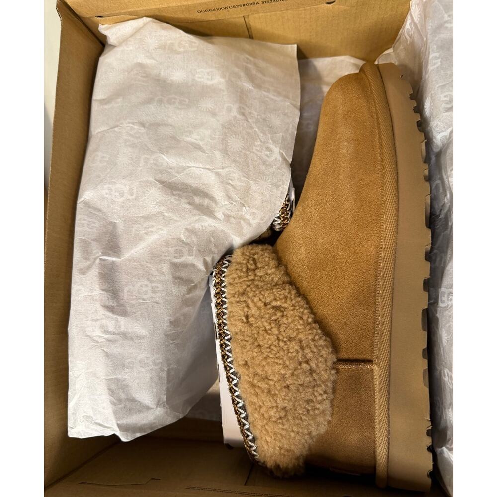 NIB Ugg Classic Ultra Mini Maxi Curly Boot - Women's Size 8 - Picture 11 of 12